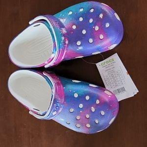 NWT Crocs sz 7